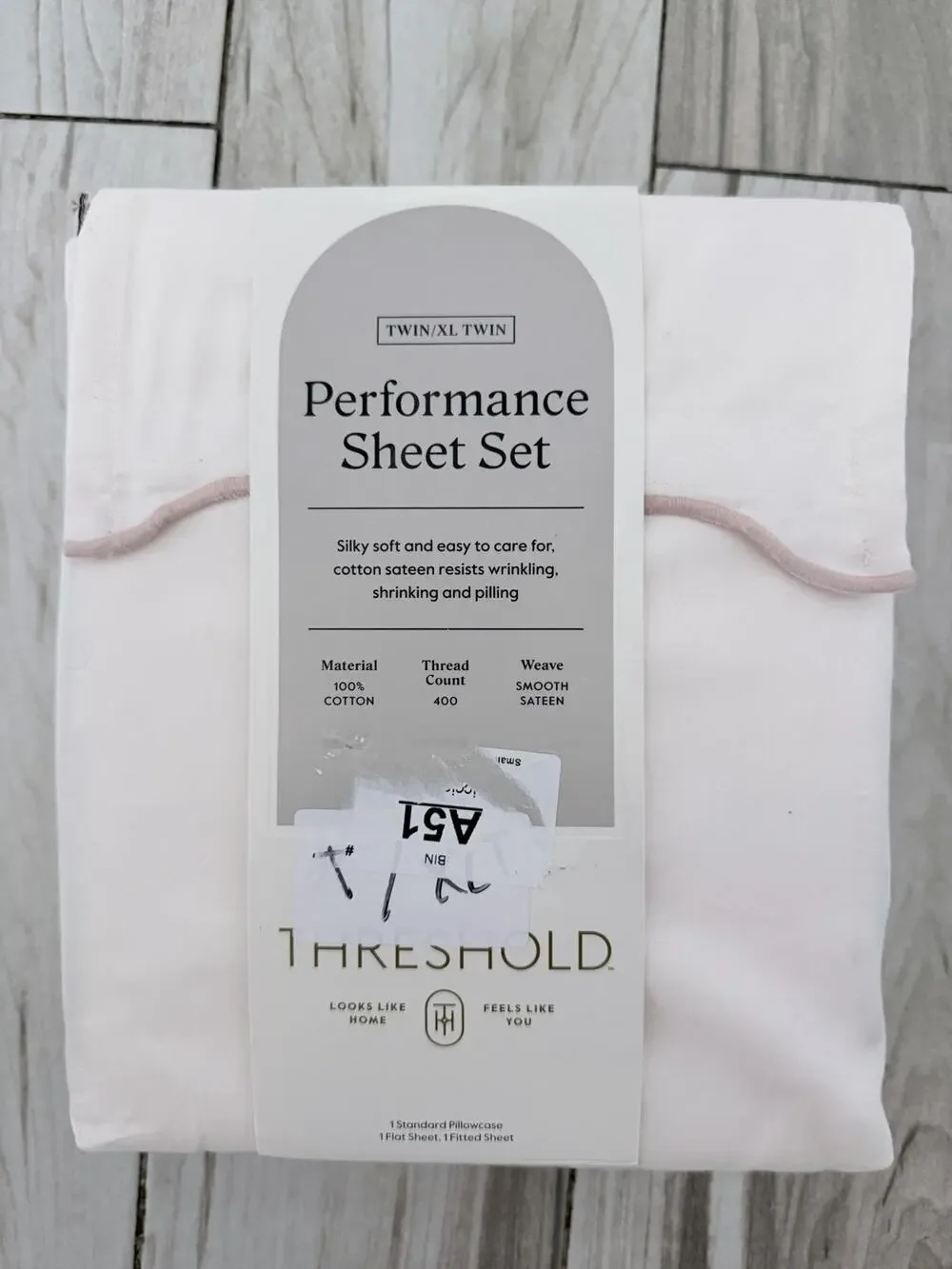 Threshold Performance Sheet Set In Xl Twin 100% Cotton In Off-White W/Pink Trim